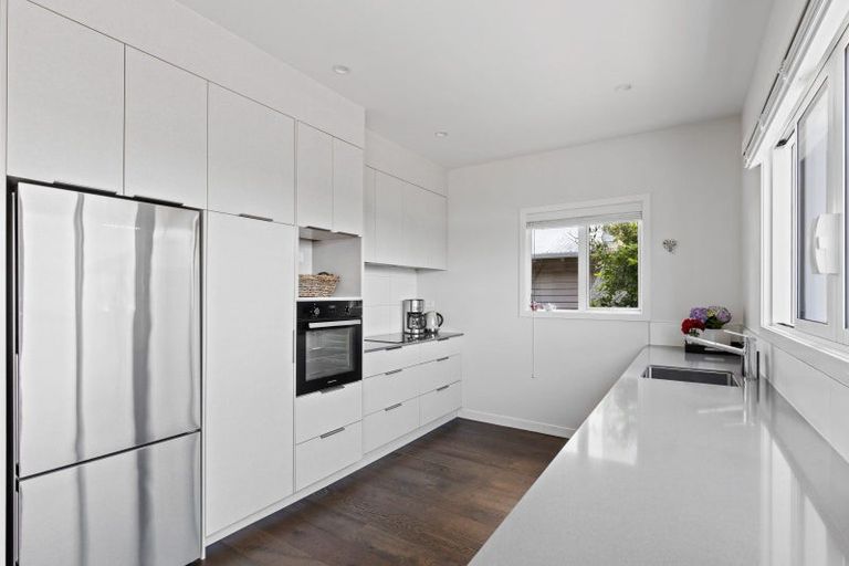 Photo of property in 125 Pendarves Street, New Plymouth, 4312