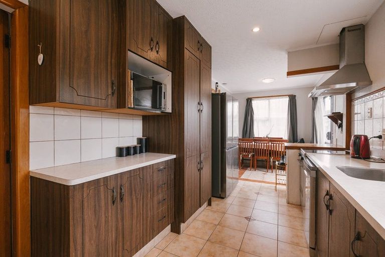 Photo of property in 27 Cavendish Crescent, Awapuni, Palmerston North, 4412