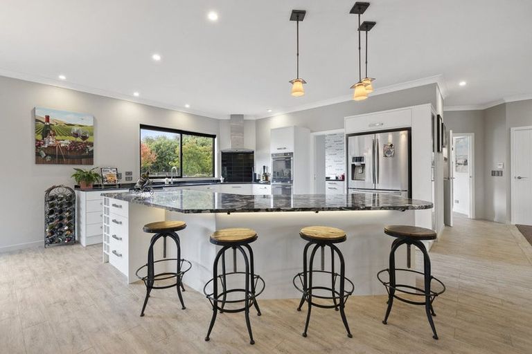 Photo of property in 35 Stonebrook Lane, Kelvin Grove, Palmerston North, 4470