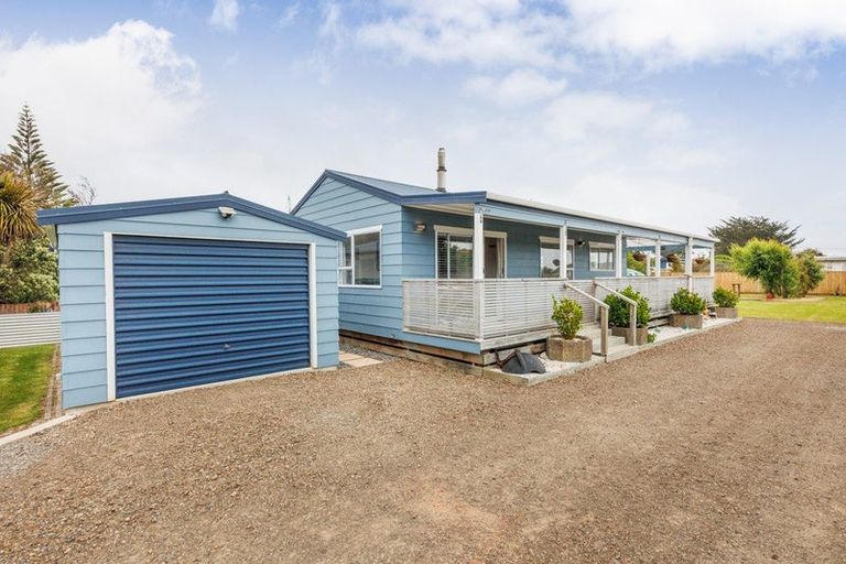 Photo of property in 173 Kahukura Avenue, Waitarere Beach, Levin, 5510