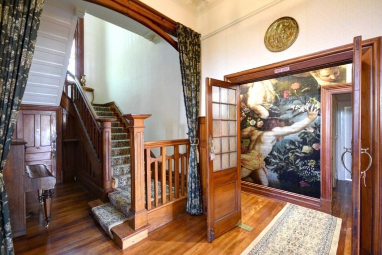 Photo of property in Claremont House, 24 Melrose Street, Roslyn, Dunedin, 9010