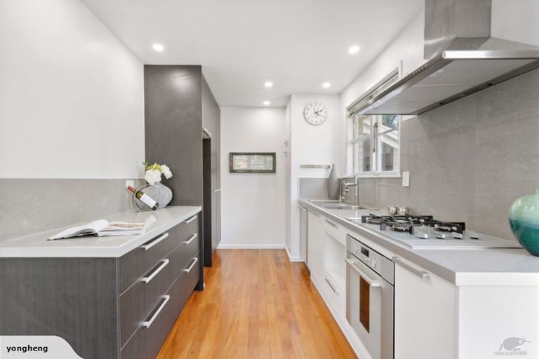Photo of property in 20 Alamein Road, Panmure, Auckland, 1072
