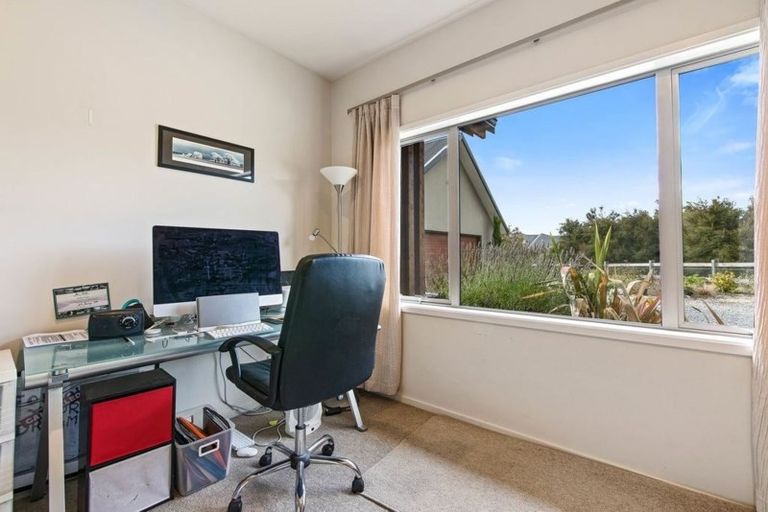 Photo of property in 916 Aubrey Road, Albert Town, Wanaka, 9305