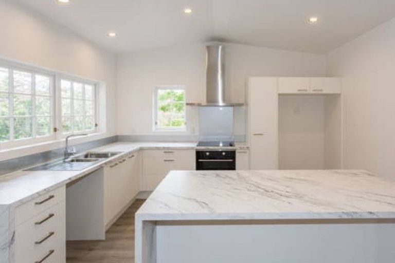 Photo of property in 67 Waimarama Road, Havelock North, 4294