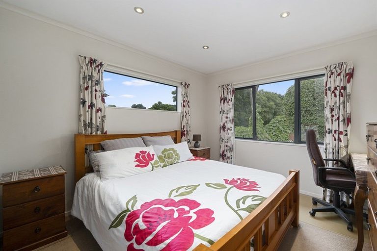 Photo of property in 5 Lambert Way, Paraparaumu, 5032