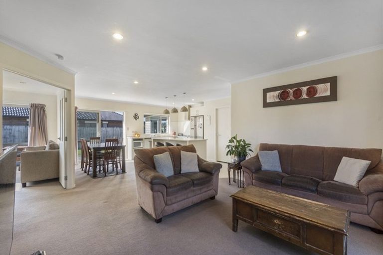 Photo of property in 8 Raupo Place, Rototuna North, Hamilton, 3210