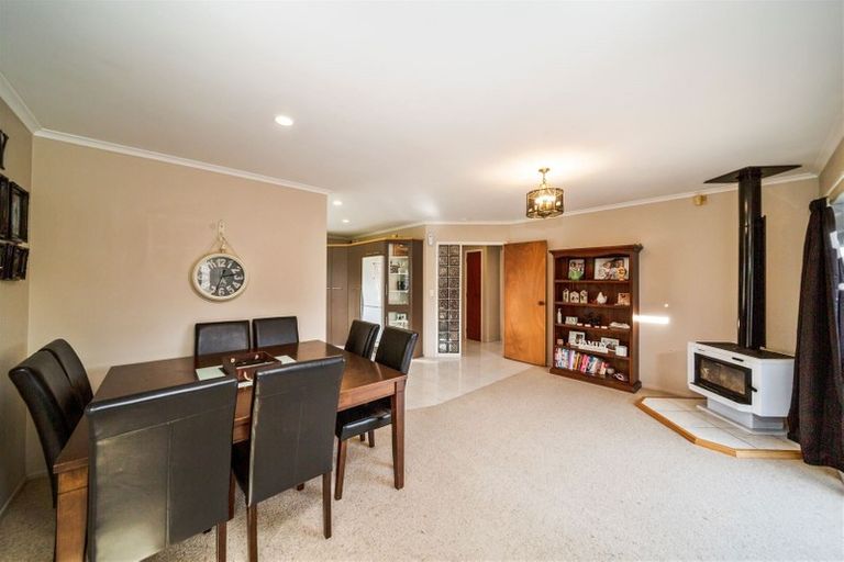 Photo of property in 283 Glover Road, Hawera, 4610