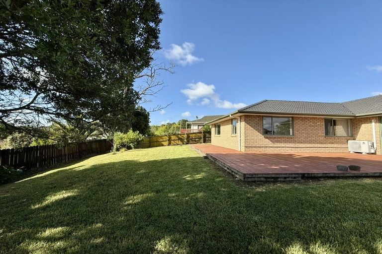 Photo of property in 48 Ruze Vida Drive, Massey, Auckland, 0614