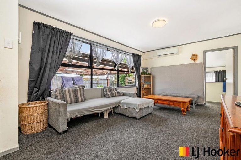 Photo of property in 18 Bettina Place, Manurewa, Auckland, 2102