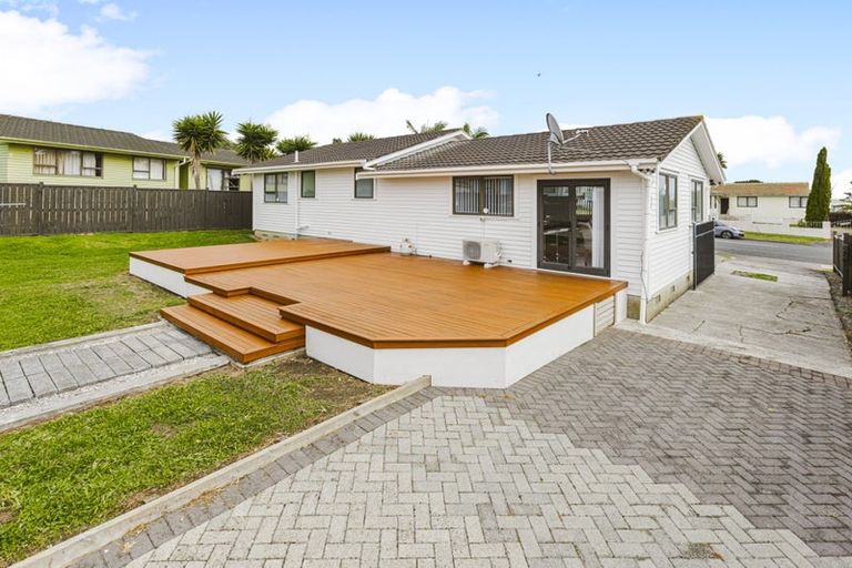 Photo of property in 34 Dissmeyer Drive, Clover Park, Auckland, 2019