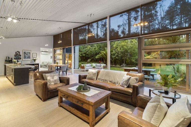 Photo of property in 287 Whitehills Road, Waitoki, Silverdale, 0994