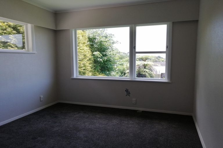 Photo of property in 38 Pembroke Street, Tawa, Wellington, 5028