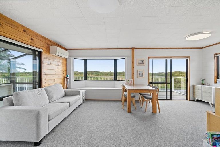 Photo of property in 350 Papamoa Beach Road, Papamoa Beach, Papamoa, 3118