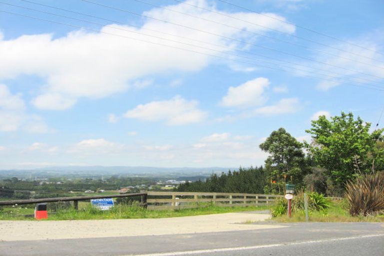 Photo of property in 451b Old North Road, Kumeu, 0892