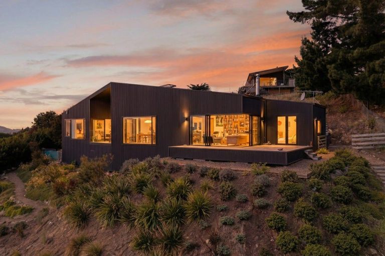 Photo of property in 18 Doris Faigan Lane, Charteris Bay, Lyttelton, 8971