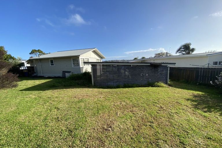 Photo of property in 45 Blakeborough Drive, Forrest Hill, Auckland, 0620