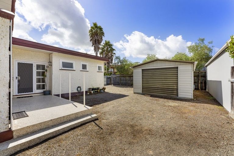 Photo of property in 18 Chaytor Street, West End, Palmerston North, 4410