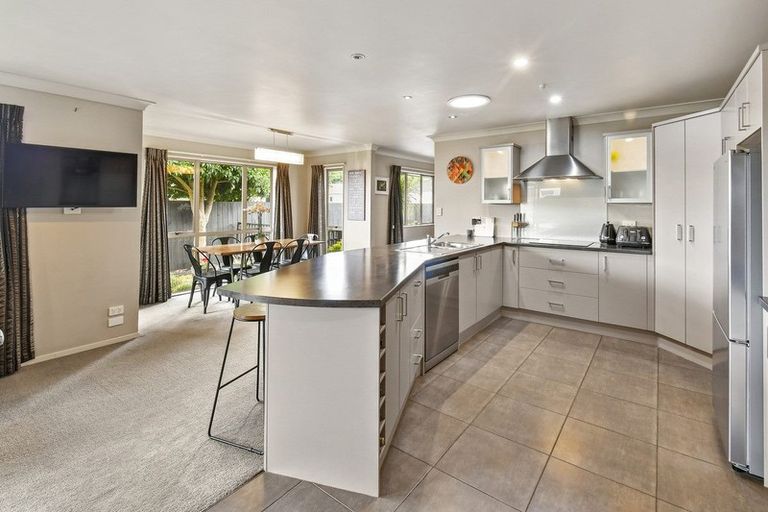 Photo of property in 4a Shirley Avenue, Papakura, 2110