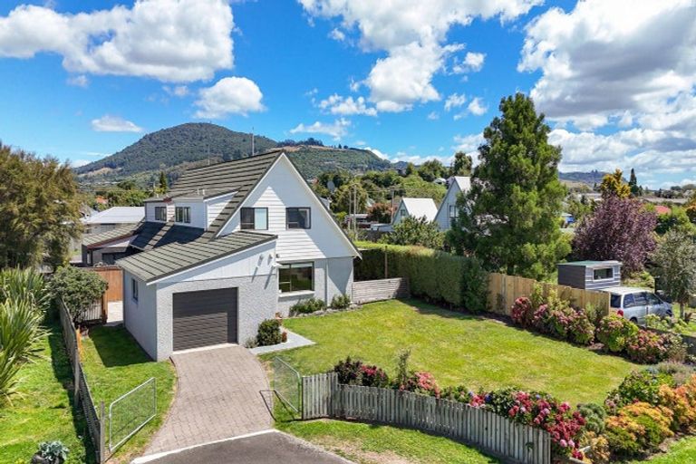 Photo of property in 8 Raukura Place, Koutu, Rotorua, 3010