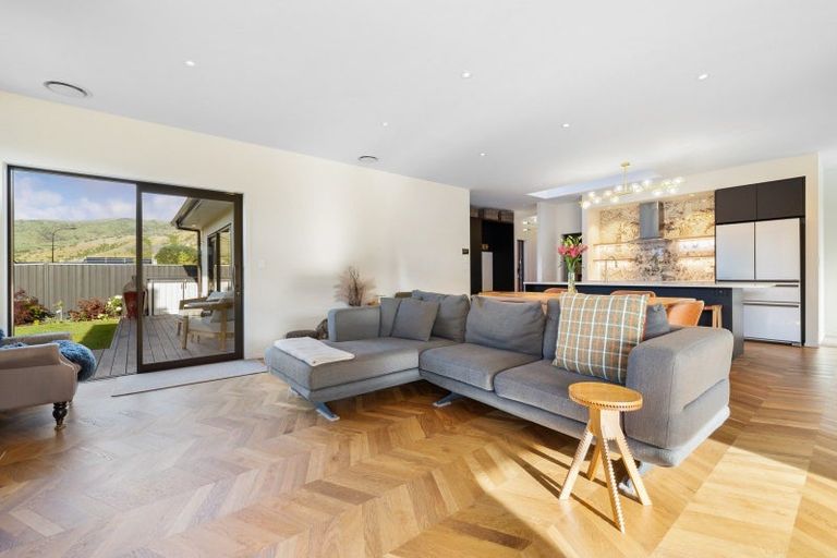 Photo of property in 16 Travertine Street, Cromwell, 9310