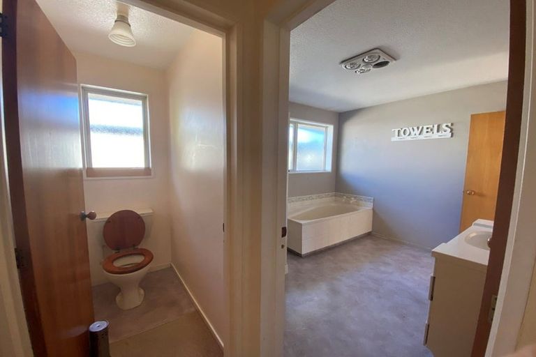 Photo of property in 22 Bella Rosa Drive, Hei Hei, Christchurch, 8042