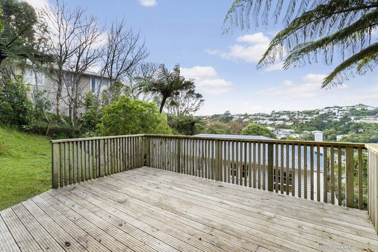 Photo of property in 100 Ruskin Road, Newlands, Wellington, 6037