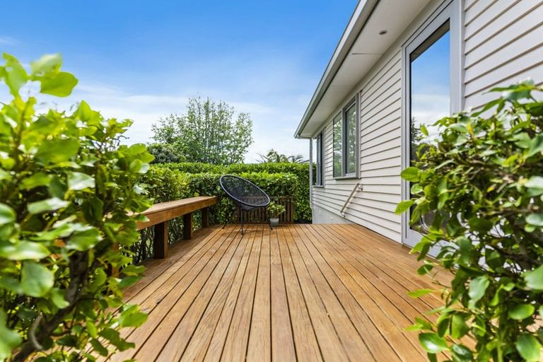 Photo of property in 2/12 Beatrice Avenue, Hillcrest, Auckland, 0627