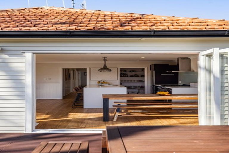 Photo of property in 2 Newall Street, Hamilton East, Hamilton, 3216