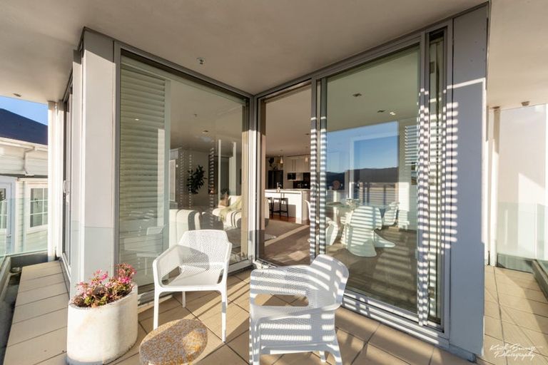 Photo of property in Alto Apartments, 3b/22 Telford Terrace, Oriental Bay, Wellington, 6011