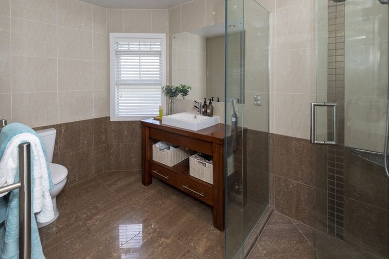 Photo of property in 13 Compass Way, Half Moon Bay, Auckland, 2012