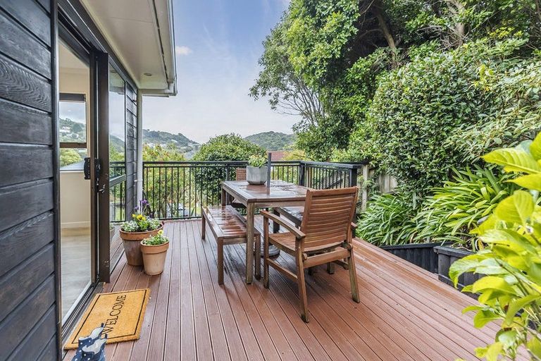 Photo of property in 11 Eclipse Lane, Whitby, Porirua, 5024