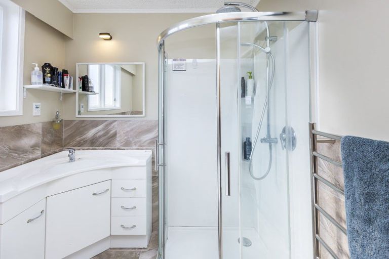 Photo of property in 19 Sunnyview Drive, Brown Owl, Upper Hutt, 5018