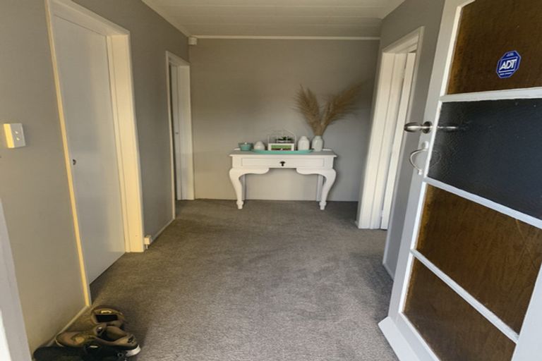 Photo of property in 43 Othello Drive, Clover Park, Auckland, 2023