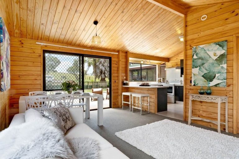 Photo of property in 5 Nyssa Place, Totara Heights, Auckland, 2105