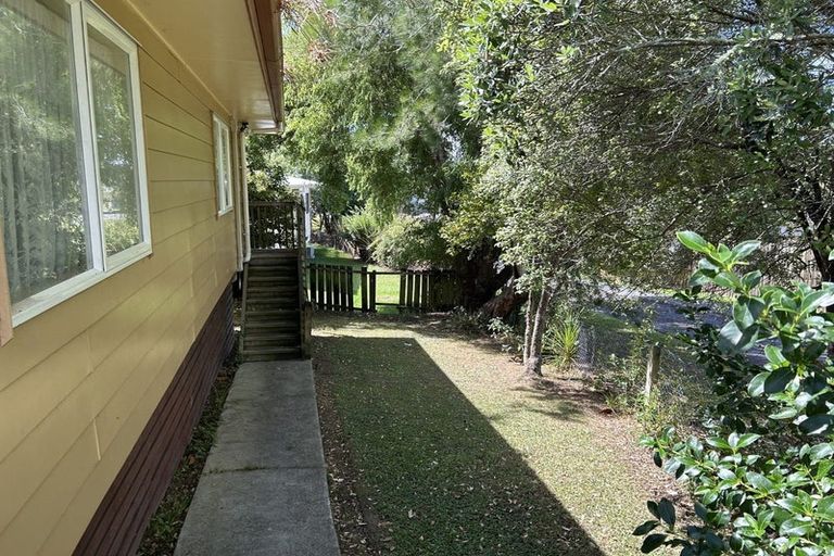 Photo of property in 15 Pisces Road, Glen Eden, Auckland, 0602