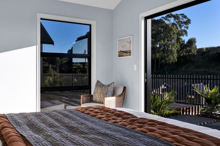 Photo of property in 54 Fernbrook Drive, Hurworth, New Plymouth, 4310