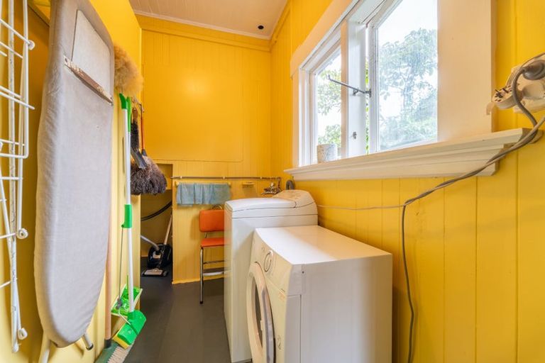 Photo of property in 18 Ure Street, South Hill, Oamaru, 9400