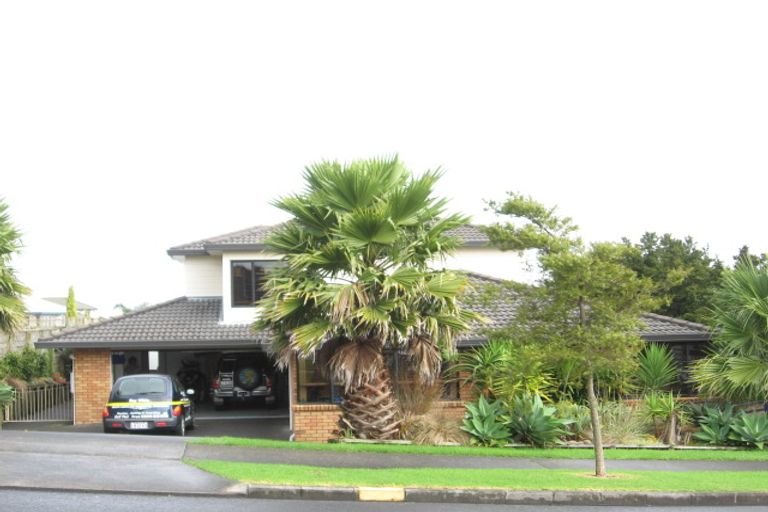 Photo of property in 44 Wairere Road, The Gardens, Auckland, 2105