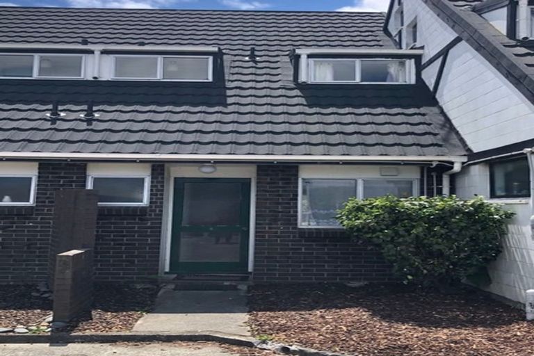 Photo of property in 4/31 Mana Avenue, Titahi Bay, Porirua, 5022