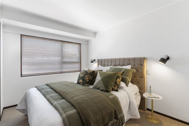 Photo of property in 34 Vivian Wilson Drive, Eastern Beach, Auckland, 2012