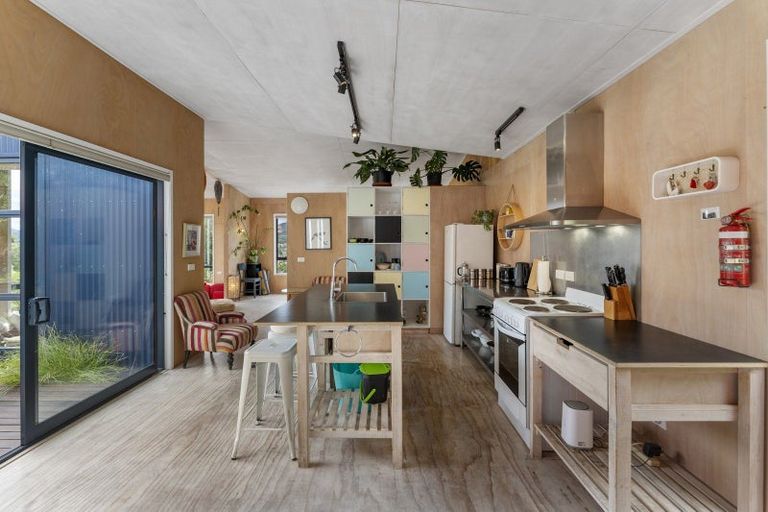 Photo of property in 243 Saint Vincent Street, Toi Toi, Nelson, 7010