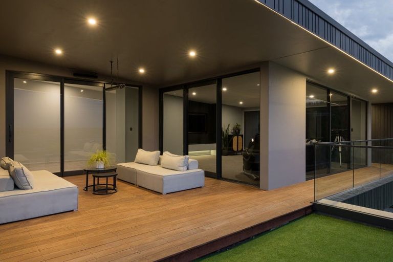 Photo of property in 13 Redmund Spur Road, Kennedys Bush, Christchurch, 8025