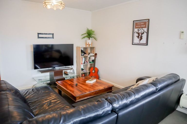 Photo of property in 6 Wittys Road, Avonhead, Christchurch, 8042