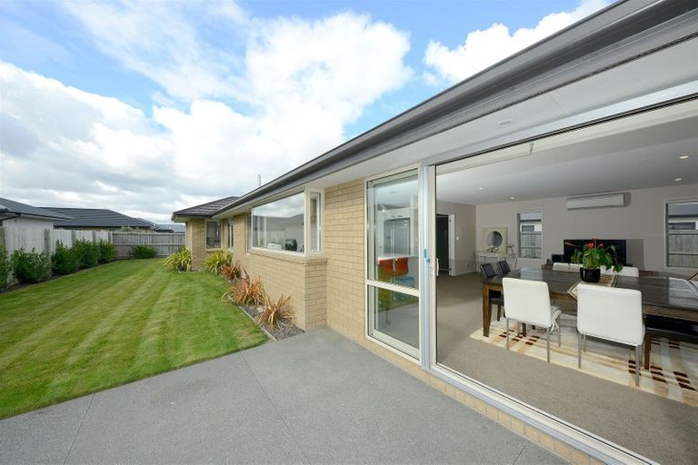 Photo of property in 9 Conie Glen Lane, Broomfield, Christchurch, 8042