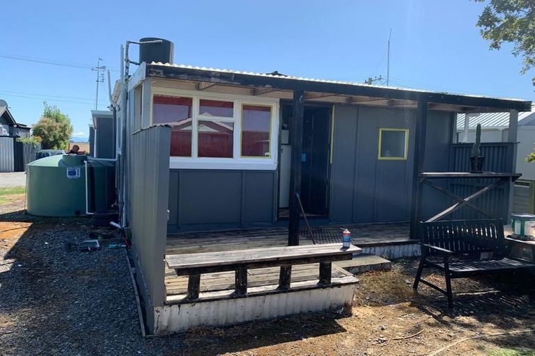 Photo of property in 38 Armstrong Avenue, Carterton, 5713