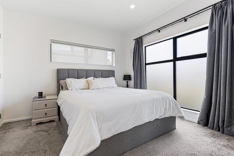 Photo of property in 8c Edgar Pearce Place, Howick, Auckland, 2014