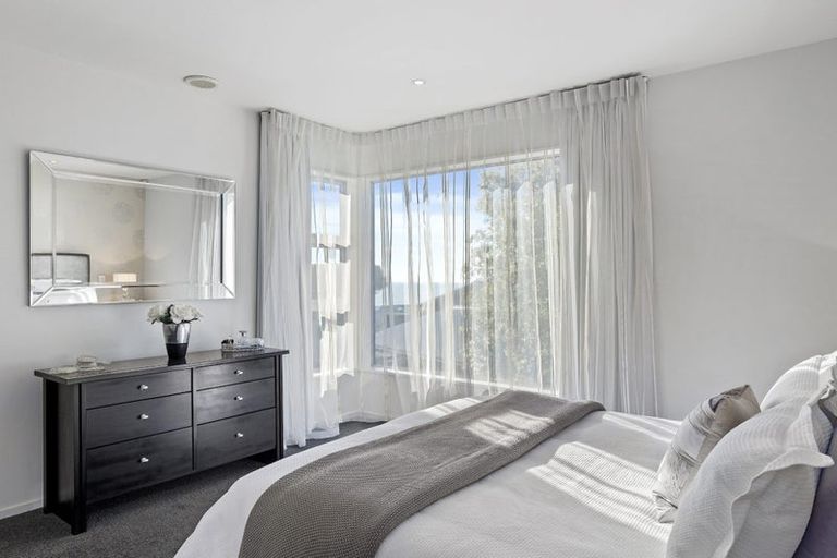 Photo of property in 241 Mount Pleasant Road, Mount Pleasant, Christchurch, 8081