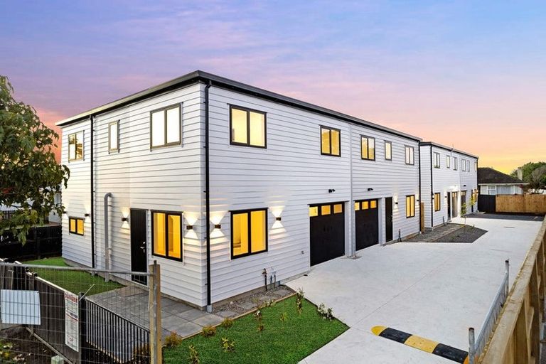 Photo of property in 150 Hall Avenue, Favona, Auckland, 2024