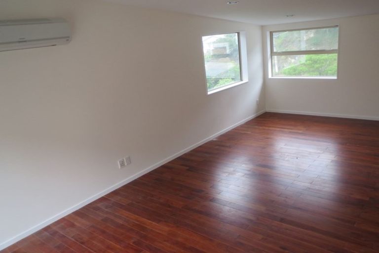 Photo of property in 34 Farnham Street, Mornington, Wellington, 6021