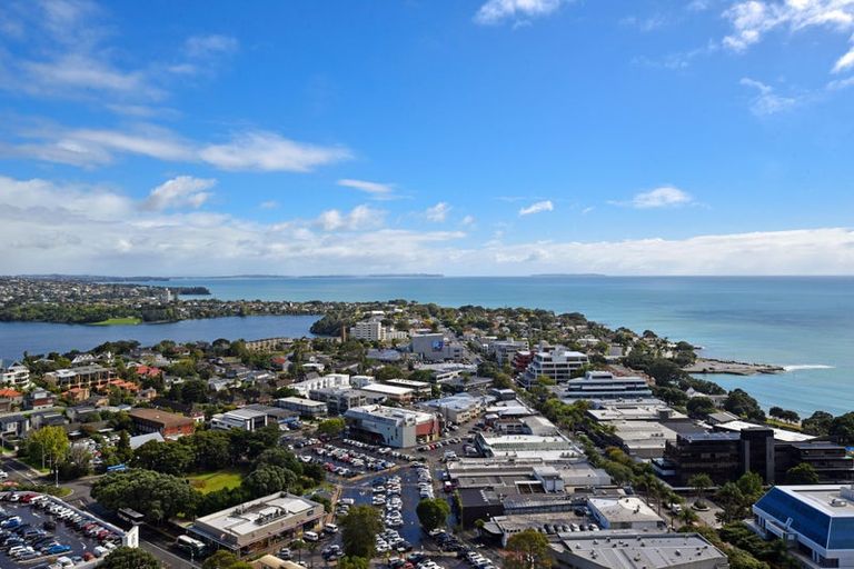 Photo of property in Sentinel Apartments, 1705/3 Northcroft Street, Takapuna, Auckland, 0622
